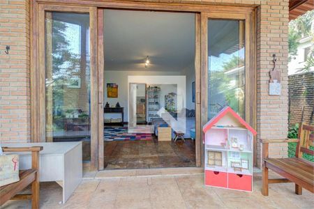 Casa à venda com 3 quartos, 337m² em Santo Amaro, São Paulo