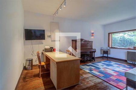 Casa à venda com 3 quartos, 337m² em Santo Amaro, São Paulo