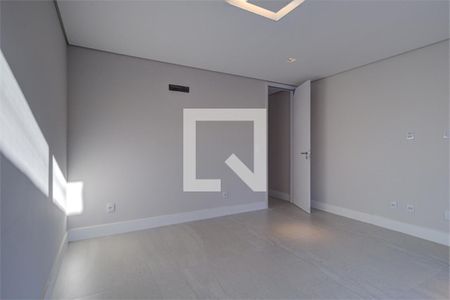 Casa à venda com 3 quartos, 423m² em Granja Julieta, São Paulo