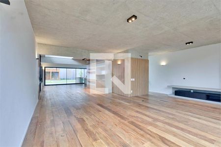 Casa de Condomínio à venda com 4 quartos, 600m² em Santo Amaro, São Paulo