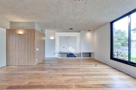 Casa de Condomínio à venda com 4 quartos, 600m² em Santo Amaro, São Paulo