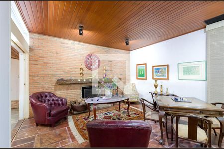 Casa à venda com 5 quartos, 543m² em Santo Amaro, São Paulo