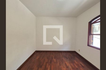Casa à venda com 3 quartos, 204m² em Jardim Esmeralda, São Paulo