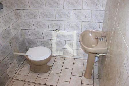 Banheiro de casa para alugar com 2 quartos, 50m² em Jardim Munhoz, Guarulhos