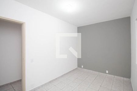 Quarto 1 de casa para alugar com 4 quartos, 300m² em Parque Edu Chaves, São Paulo