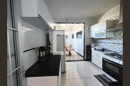 Casa para alugar com 4 quartos, 234m² em Padre Eustáquio, Belo Horizonte