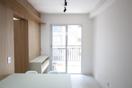 Sala/Cozinha de apartamento para alugar com 2 quartos, 38m² em Vila Isa, São Paulo