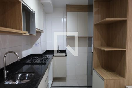 Sala/Cozinha de apartamento para alugar com 2 quartos, 38m² em Vila Isa, São Paulo