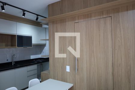 Sala/Cozinha de apartamento para alugar com 2 quartos, 38m² em Vila Isa, São Paulo