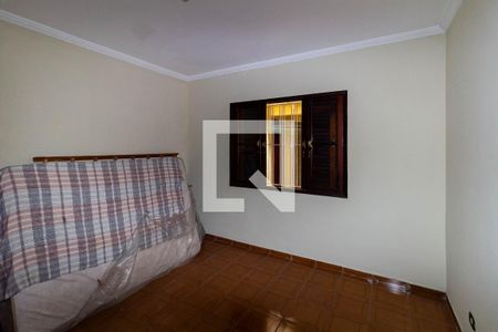 Quarto 2 de casa para alugar com 3 quartos, 400m² em Vila Lucia, São Paulo