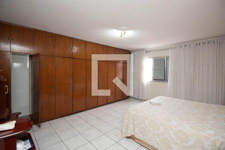 Suíte  de casa à venda com 4 quartos, 490m² em Vila Medeiros, São Paulo