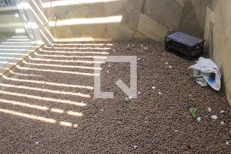 Jardim de inverno  de casa à venda com 3 quartos, 210m² em Cidade Maia, Guarulhos