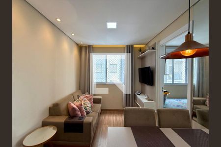 Sala de apartamento para alugar com 2 quartos, 33m² em Santo Amaro, São Paulo