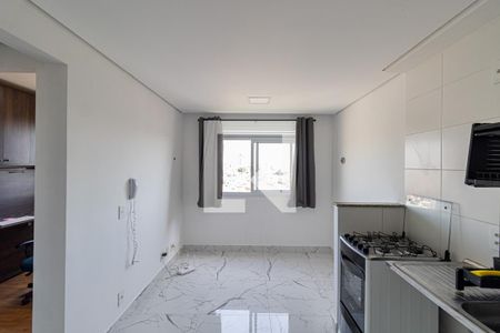 Sala/Cozinha/Área de Serviço  de apartamento para alugar com 2 quartos, 33m² em Itaquera, São Paulo