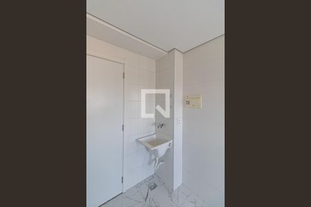 Sala/Cozinha/Área de Serviço  de apartamento para alugar com 2 quartos, 33m² em Itaquera, São Paulo