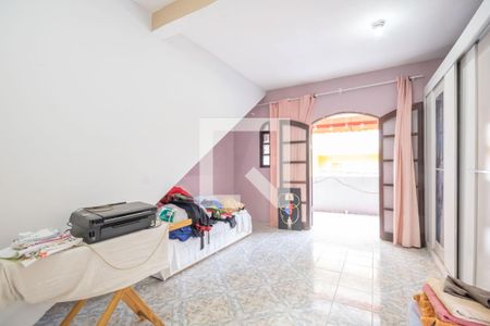 Quarto 2 de casa à venda com 2 quartos, 60m² em Jardim Roberto, Osasco