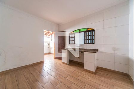 Cozinha  de casa para alugar com 1 quarto, 50m² em Parque Gerassi, Santo André