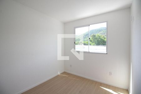 Quarto 1 de apartamento para alugar com 2 quartos, 48m² em Taquara, Rio de Janeiro
