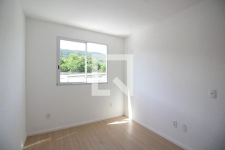 Quarto 1 de apartamento para alugar com 2 quartos, 48m² em Taquara, Rio de Janeiro
