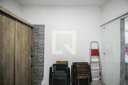 Quarto 2 de casa para alugar com 2 quartos, 150m² em Cruzeiro do Sul, Mesquita