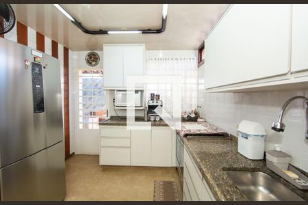 Casa à venda com 8 quartos, 530m² em Camargos, Belo Horizonte