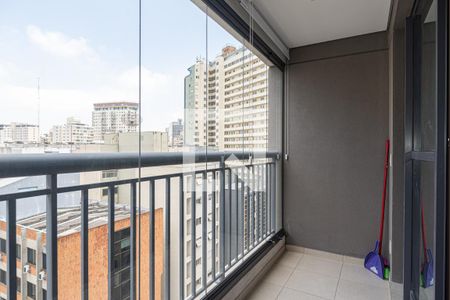 Varanda da Sala/Quarto de kitnet/studio para alugar com 1 quarto, 36m² em Bela Vista, São Paulo
