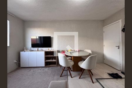 SALA de apartamento para alugar com 2 quartos, 44m² em Santos Dumont, São Leopoldo