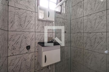 Banheiro  de casa para alugar com 1 quarto, 38m² em Parque Novo Oratório, Santo André