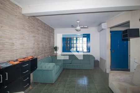 Sala de casa para alugar com 4 quartos, 2000m² em Aberta dos Morros, Porto Alegre