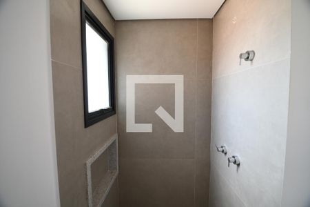 Banheiro de kitnet/studio à venda com 1 quarto, 47m² em Nova Campinas, Campinas