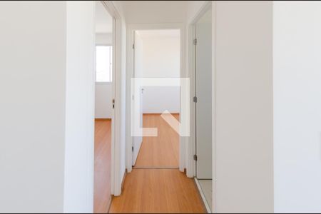 Corredor de apartamento à venda com 2 quartos, 50m² em Camargos, Belo Horizonte