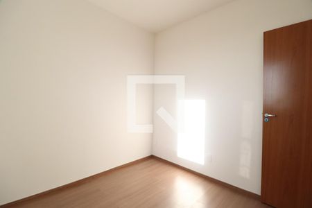 Quarto 1 de apartamento para alugar com 2 quartos, 42m² em Jardim Sul, Uberlândia