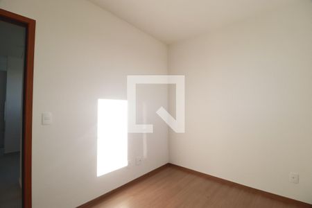 Quarto 2 de apartamento para alugar com 2 quartos, 42m² em Jardim Sul, Uberlândia