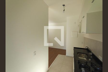 Cozinha de apartamento para alugar com 2 quartos, 43m² em Barra Olímpica, Rio de Janeiro