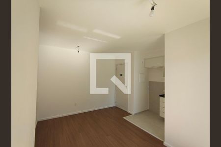 Sala de apartamento para alugar com 2 quartos, 43m² em Barra Olímpica, Rio de Janeiro