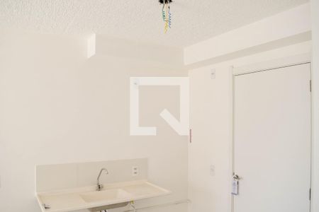 Sala/Cozinha de apartamento para alugar com 1 quarto, 28m² em Penha de França, São Paulo