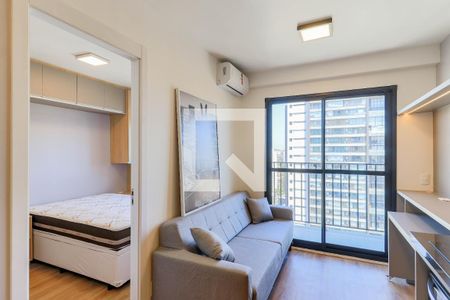 Sala de apartamento para alugar com 1 quarto, 27m² em Campo Belo, São Paulo