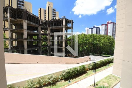 Vista do Quarto 1 de apartamento para alugar com 2 quartos, 64m² em Mansões Santo Antônio, Campinas