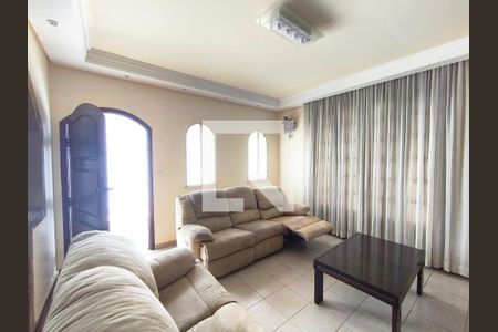 Sala de casa à venda com 2 quartos, 200m² em Vila Mariana, São Paulo