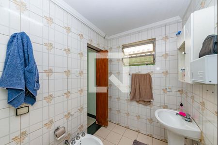 Banheiro da Suíte 1 de casa à venda com 5 quartos, 320m² em Calafate, Belo Horizonte