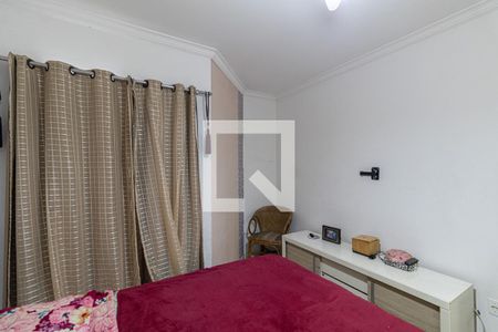 Suíte  de casa à venda com 3 quartos, 257m² em Vila Rio Branco, São Paulo