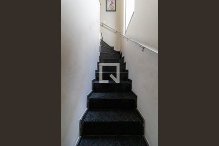 Escada de casa à venda com 3 quartos, 257m² em Vila Rio Branco, São Paulo