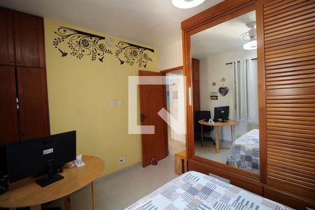 Quarto 1 de apartamento à venda com 2 quartos, 60m² em Irajá, Rio de Janeiro