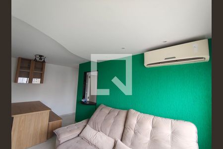 Sala de apartamento para alugar com 2 quartos, 50m² em Jacarepaguá, Rio de Janeiro