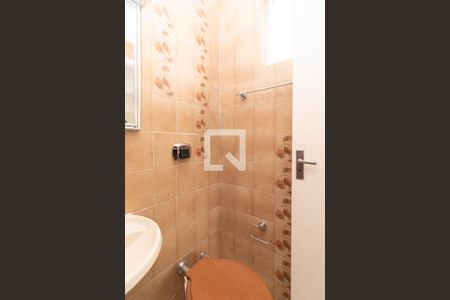 Banheiro de apartamento para alugar com 1 quarto, 32m² em Santana, Porto Alegre