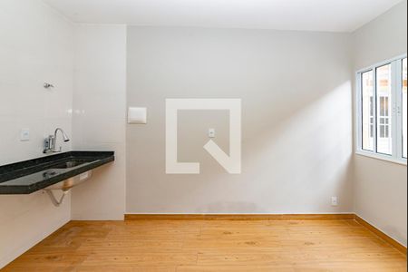 Sala/Cozinha de casa para alugar com 1 quarto, 25m² em Alto Caiçaras, Belo Horizonte