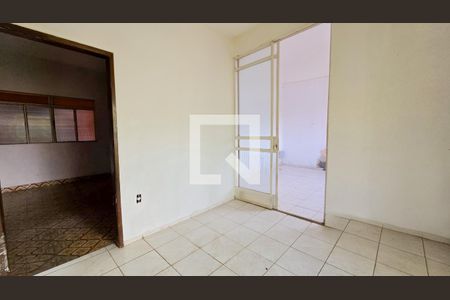 Sala de casa à venda com 3 quartos, 228m² em Padre Eustáquio, Belo Horizonte