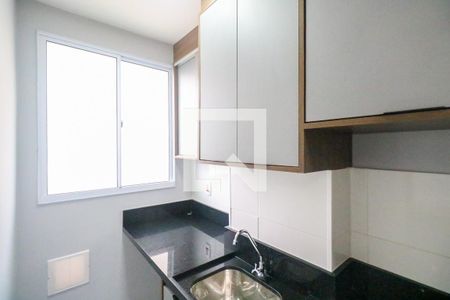 Cozinha e Área de Serviço de apartamento para alugar com 2 quartos, 36m² em Vila Palmares, São Caetano do Sul