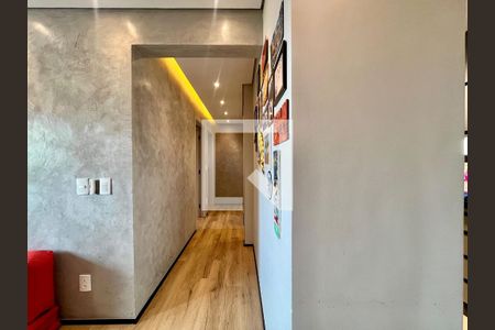 Corredor de apartamento à venda com 3 quartos, 70m² em Chácara Primavera, Campinas