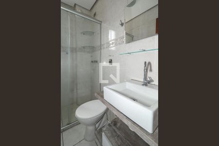 Banheiro da Suíte de apartamento à venda com 1 quarto, 40m² em Rio Branco, Porto Alegre